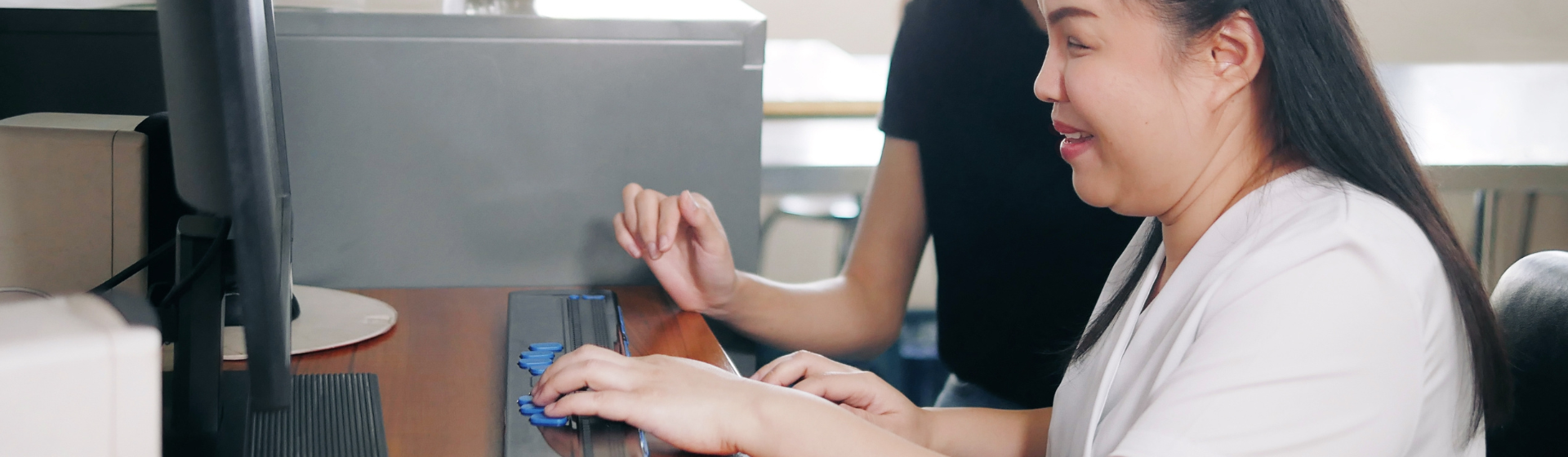 blind asian women using web accessible device